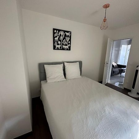 Appartement Calme Moderne Proche De Disneyland Wifi & Cafe Gratuit & Arrivee Autonome Бюсси-Сен-Жорж Экстерьер фото