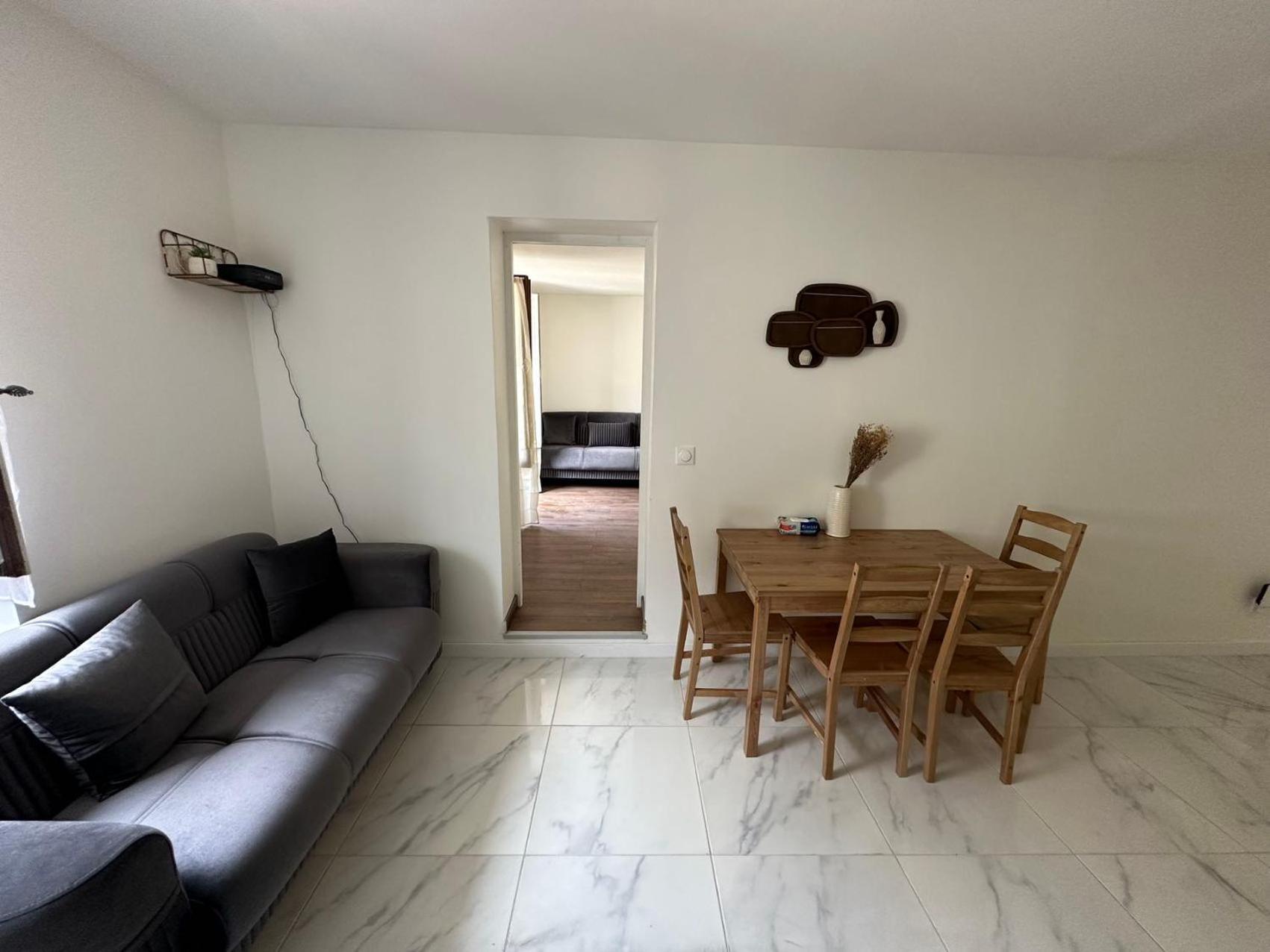 Appartement Calme Moderne Proche De Disneyland Wifi & Cafe Gratuit & Arrivee Autonome Бюсси-Сен-Жорж Экстерьер фото