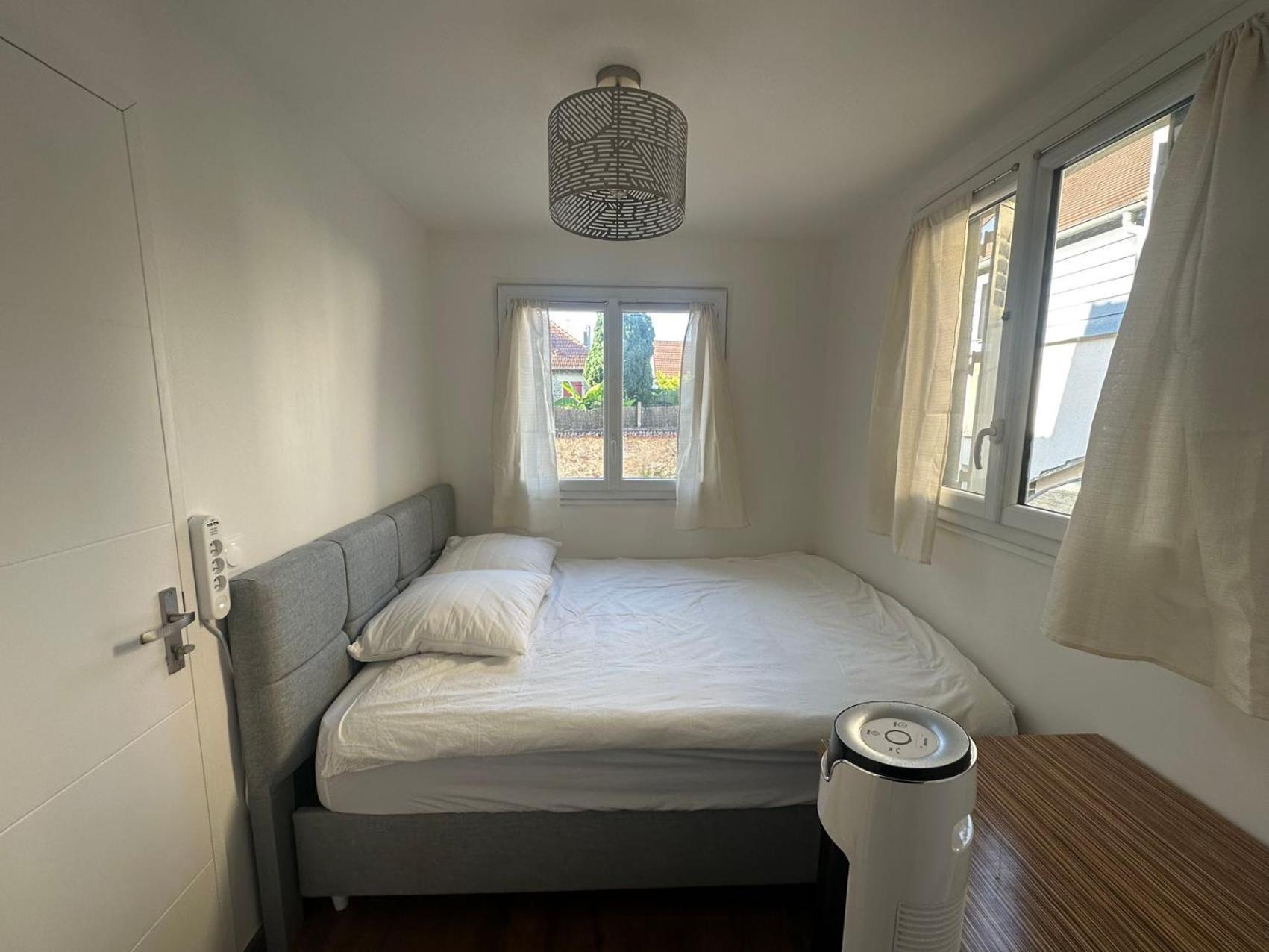 Appartement Calme Moderne Proche De Disneyland Wifi & Cafe Gratuit & Arrivee Autonome Бюсси-Сен-Жорж Экстерьер фото