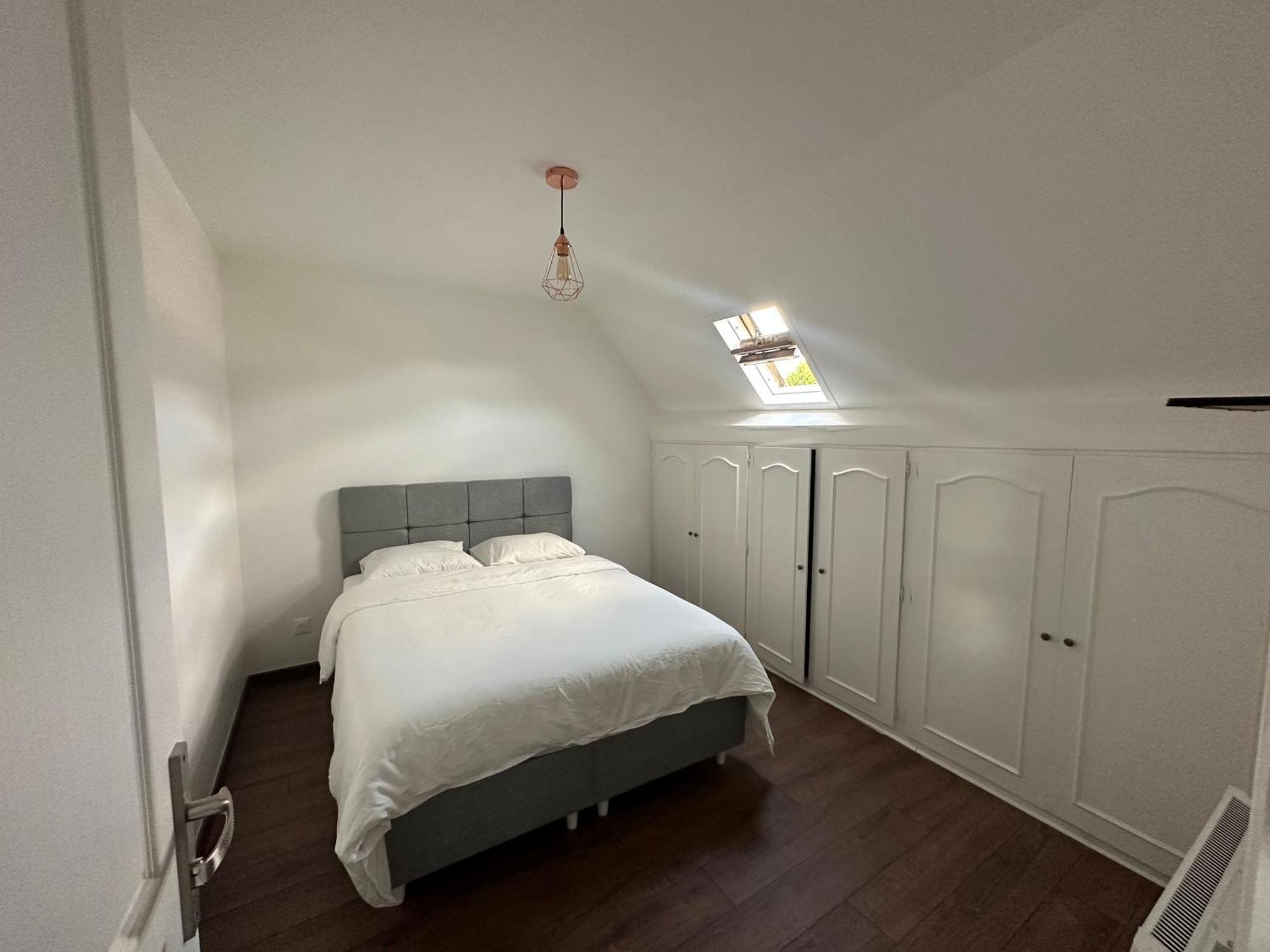 Appartement Calme Moderne Proche De Disneyland Wifi & Cafe Gratuit & Arrivee Autonome Бюсси-Сен-Жорж Экстерьер фото