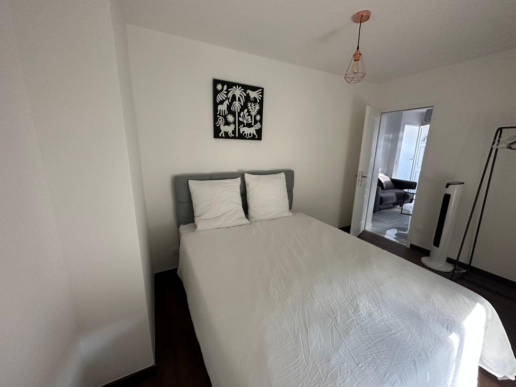 Appartement Calme Moderne Proche De Disneyland Wifi & Cafe Gratuit & Arrivee Autonome Бюсси-Сен-Жорж Экстерьер фото
