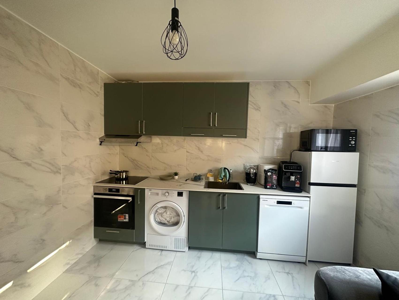 Appartement Calme Moderne Proche De Disneyland Wifi & Cafe Gratuit & Arrivee Autonome Бюсси-Сен-Жорж Экстерьер фото