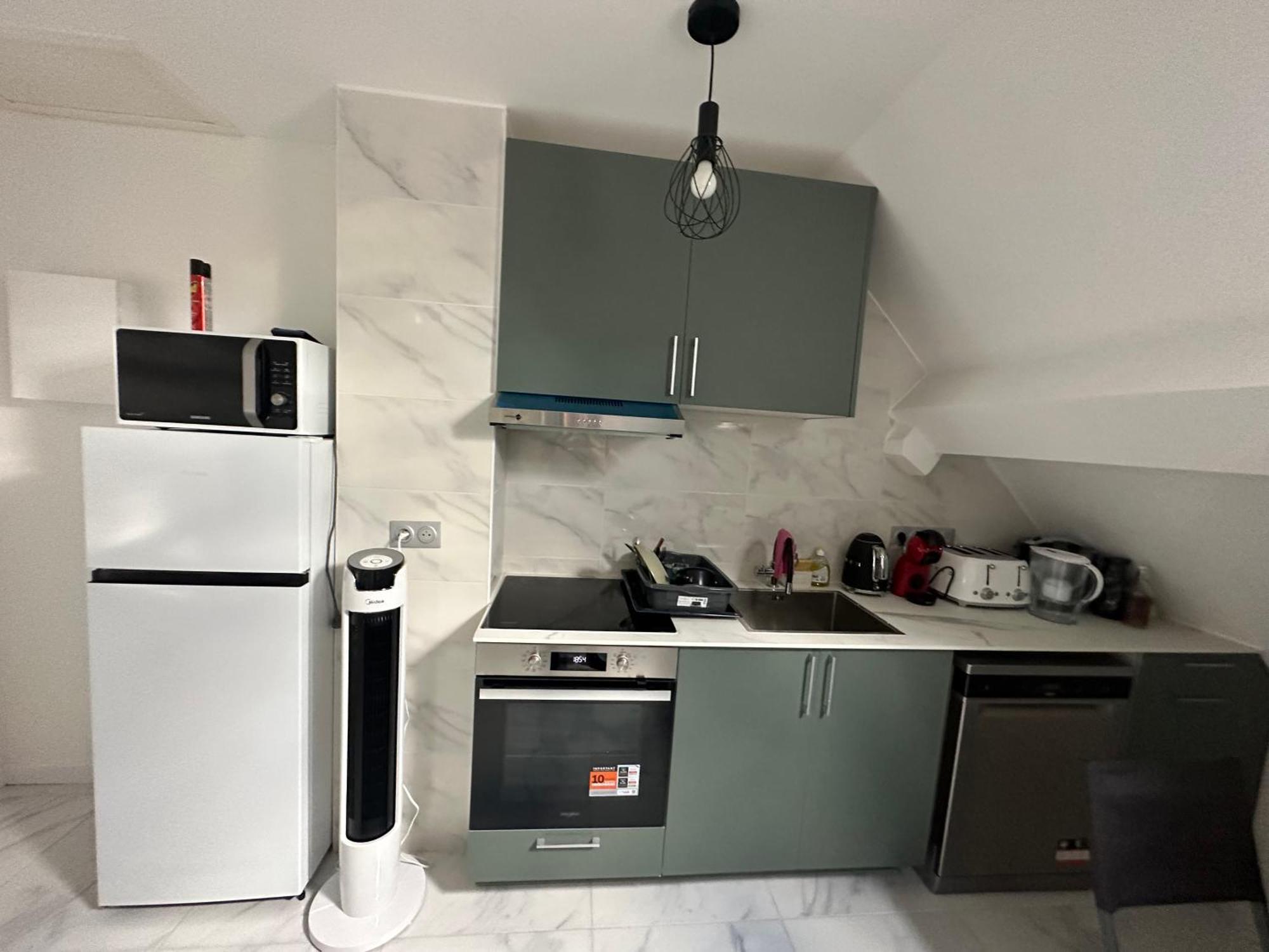 Appartement Calme Moderne Proche De Disneyland Wifi & Cafe Gratuit & Arrivee Autonome Бюсси-Сен-Жорж Экстерьер фото