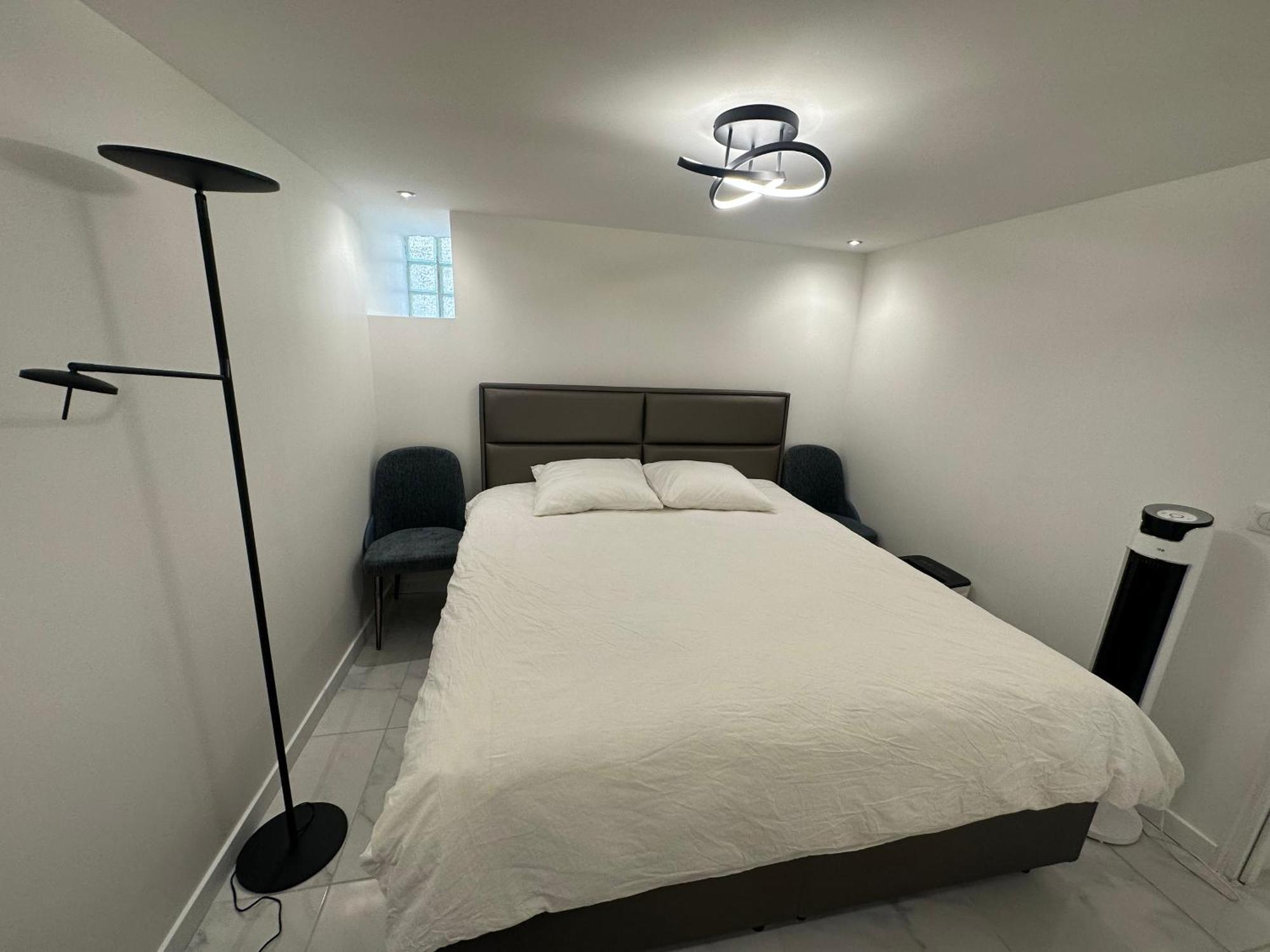 Appartement Calme Moderne Proche De Disneyland Wifi & Cafe Gratuit & Arrivee Autonome Бюсси-Сен-Жорж Экстерьер фото