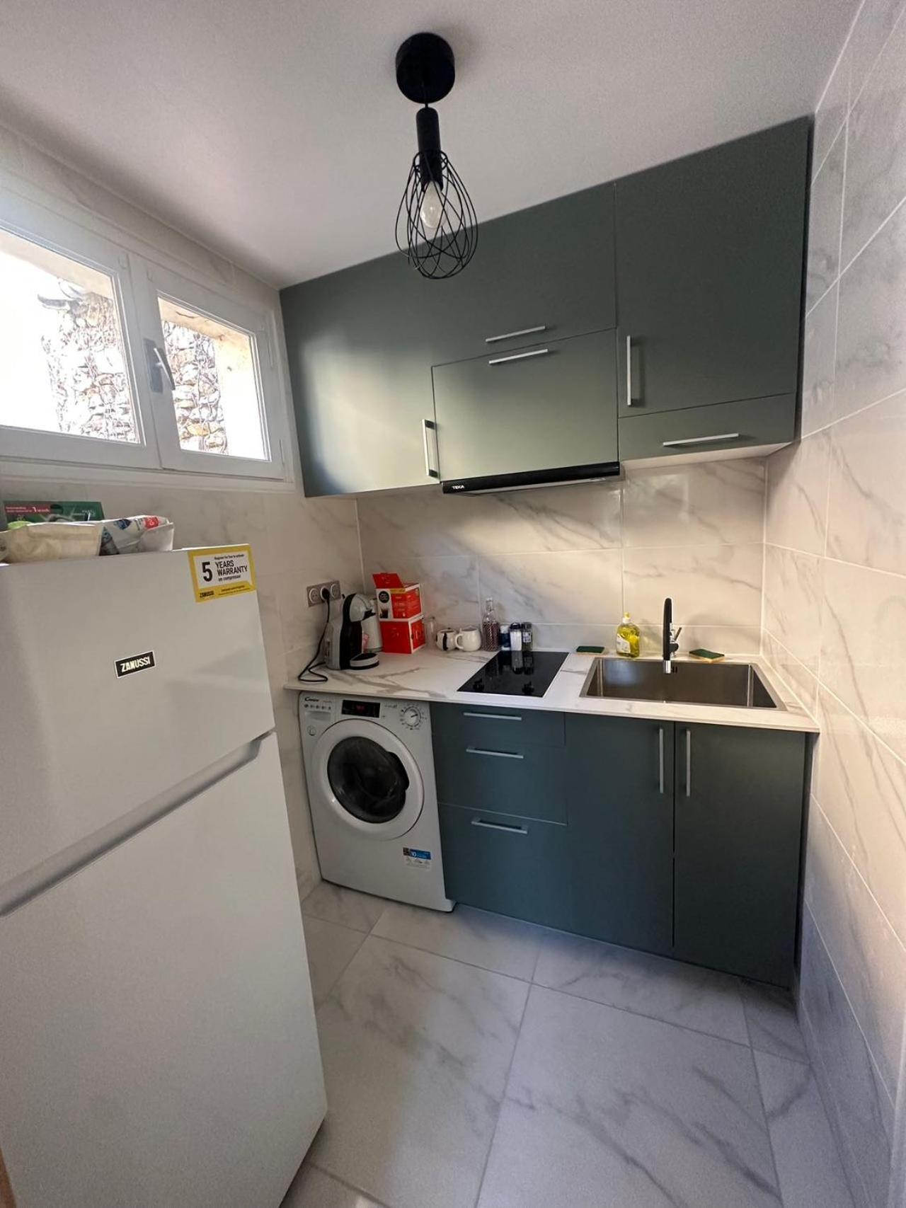 Appartement Calme Moderne Proche De Disneyland Wifi & Cafe Gratuit & Arrivee Autonome Бюсси-Сен-Жорж Экстерьер фото