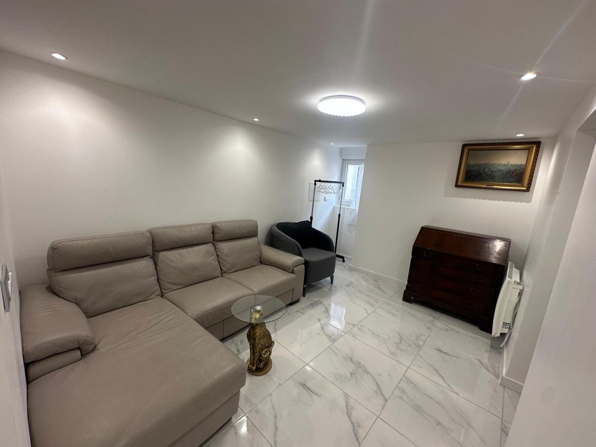 Appartement Calme Moderne Proche De Disneyland Wifi & Cafe Gratuit & Arrivee Autonome Бюсси-Сен-Жорж Экстерьер фото